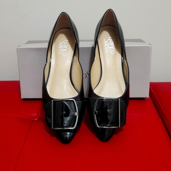 Franco Sarto Flats - Picture 1 of 4